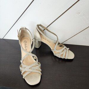 NEW Bella Vita Aliette Womens 7 Soft Gold Metallic Heels 3CT